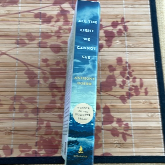 All the Light we cannot see. By Anthony Doerr. 1 New York Times Bestseller. - Picture 5 of 6